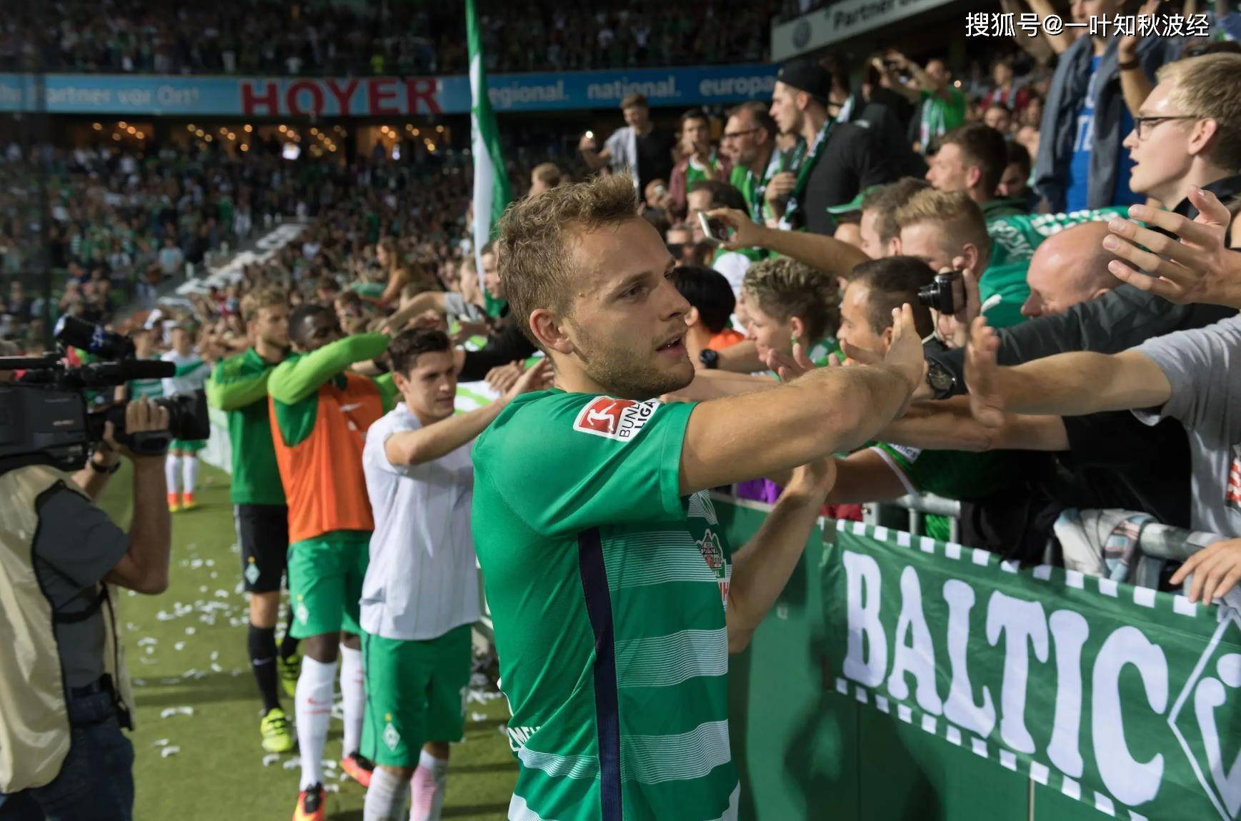 奥格斯堡锋线火力全开，轻松击败对手