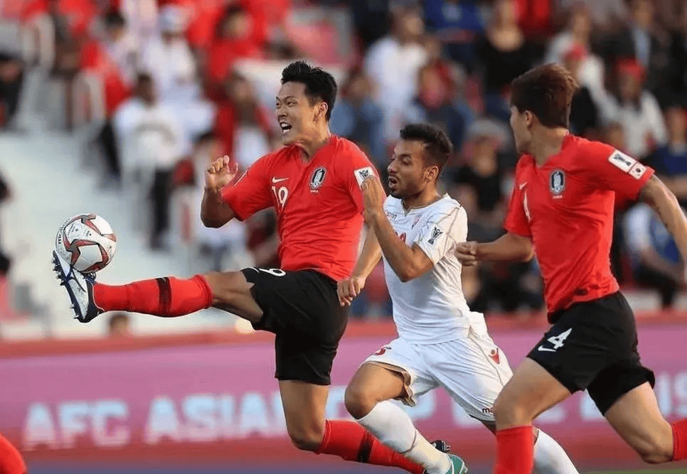 包含新加坡球队展现实力，成功进入下一轮的词条