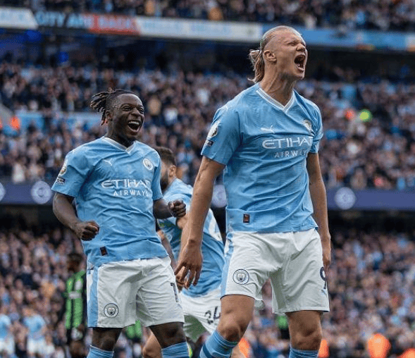 曼城进球数创新高，轻松锁定小组第一