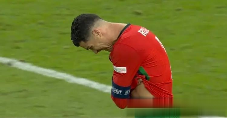 包含C罗错失单刀球，海港门将神勇扑救成最大功臣！的词条