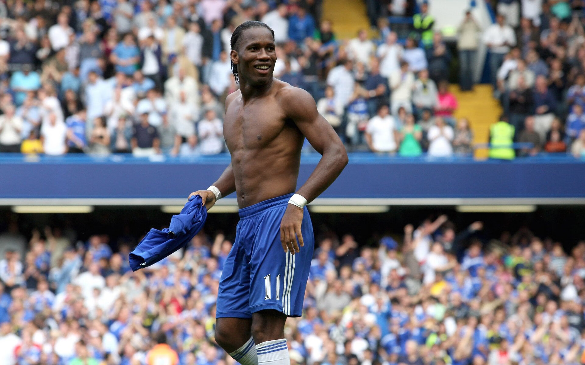 电竞赛场焦点！克罗地亚队对阵葡萄牙队，历史性突破，球队首次挺进决赛